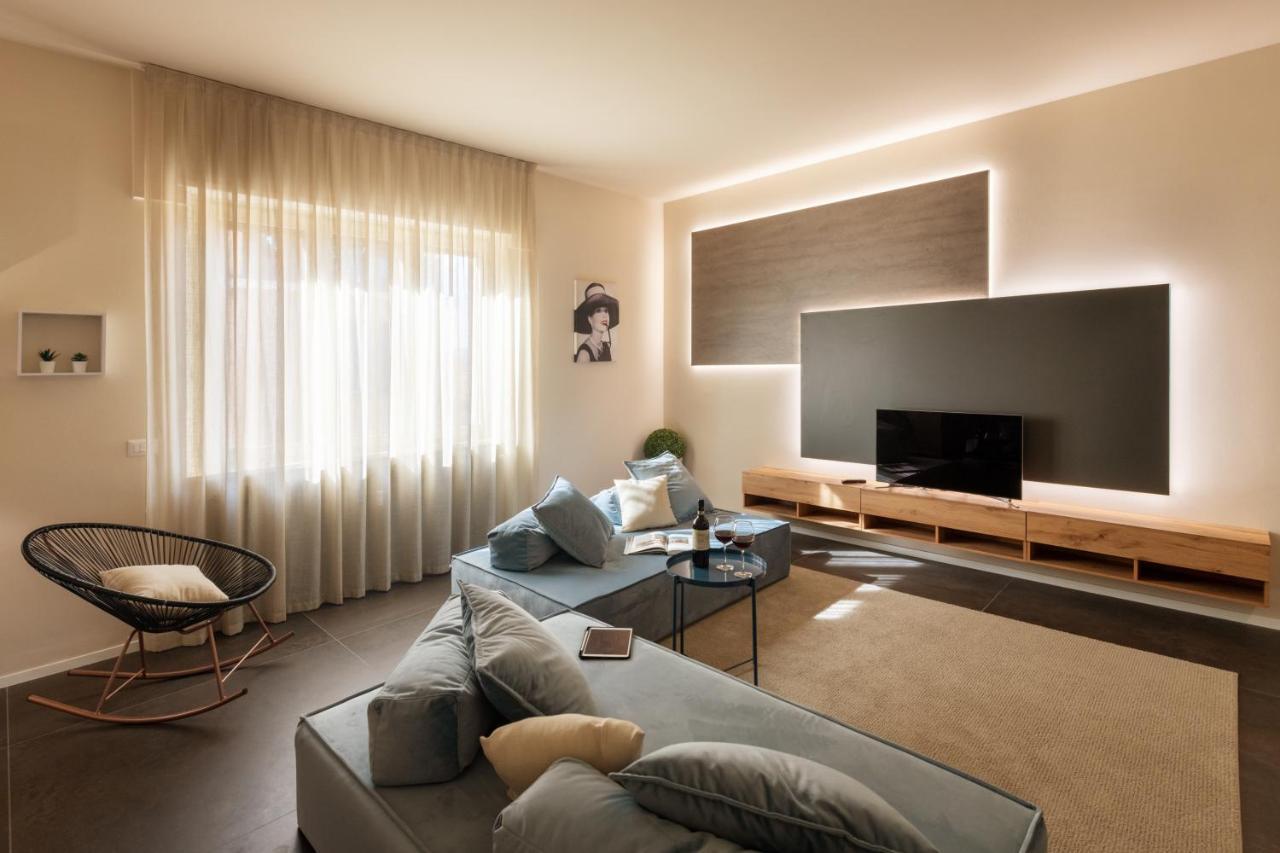 100Towers Deluxe Apartment Альба Екстер'єр фото